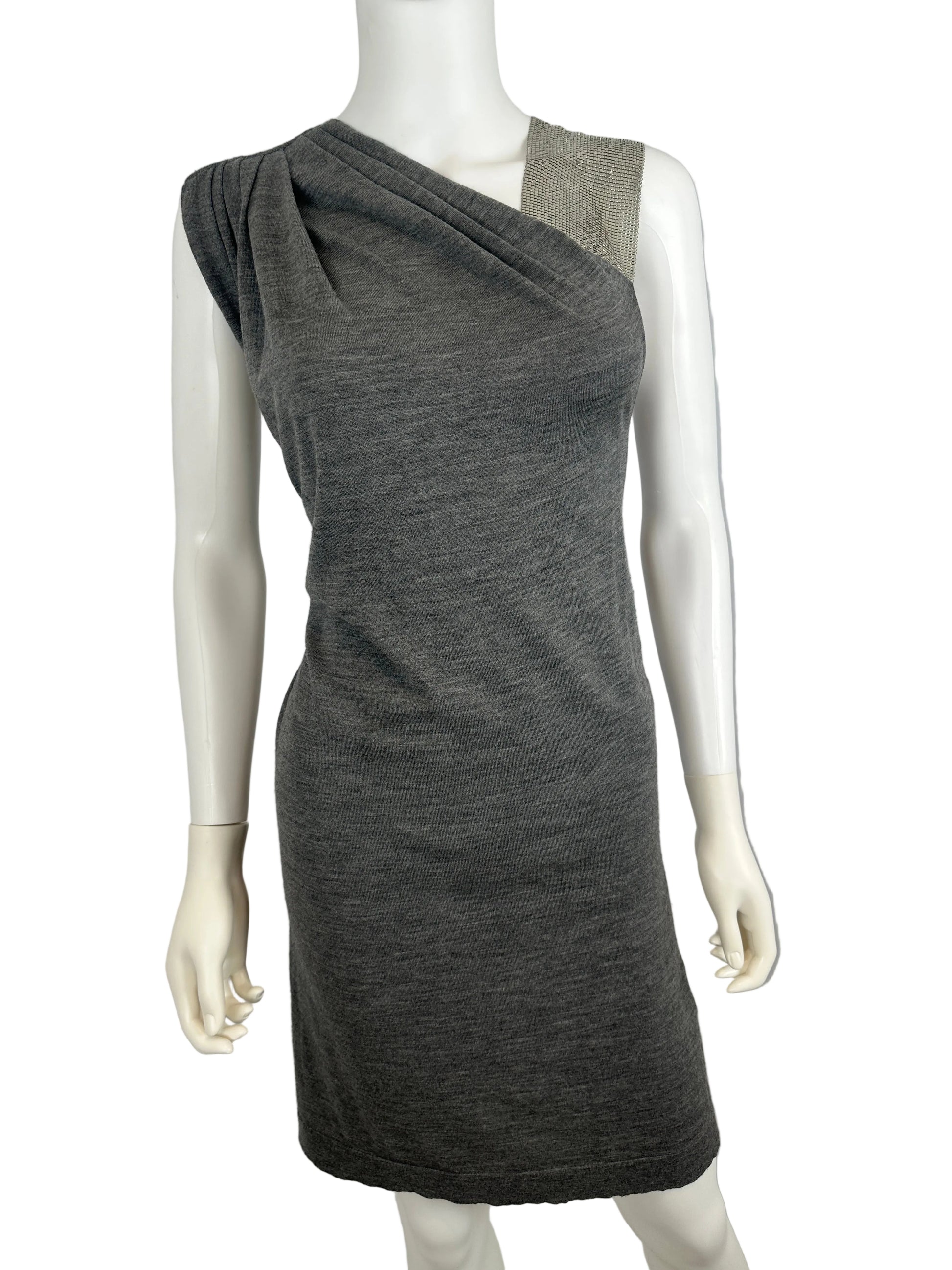 Gray knit dress on a mannequin against a plain background