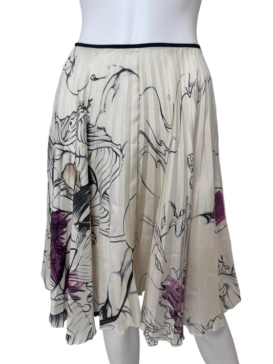 Prada fairy skirt on a white mannequin